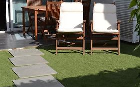 Bonito Apartamento Con Jardin